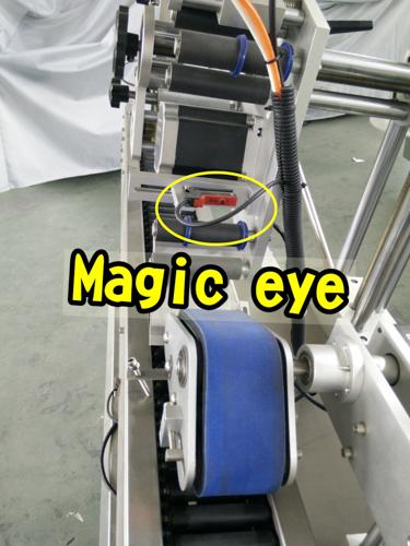 Mașină de etichetare a flaconului cu servodirectare Delta de mare viteză pentru sticlele mici rotunde