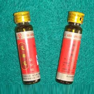 Mașină de etichetare a flaconului de sticlă de vin Complet automat 220V 2kw Funcționare ușoară