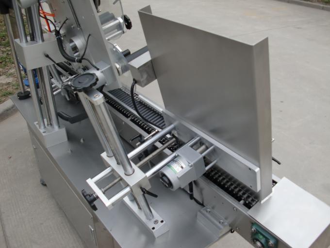 Mașină adezivă pentru etichete cutii rotunde mici de mare viteză, mașină cu etichetă pentru etichetă sticlă neagră pentru ochi