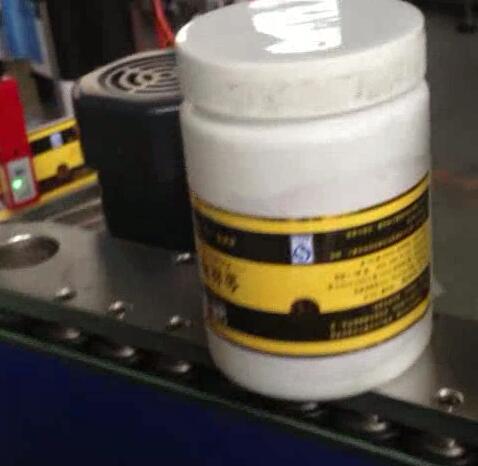 Mașină rotunjitoare de etichetare a sticlei, mașină de îmbuteliat și etichetat pentru borcanul sugerat