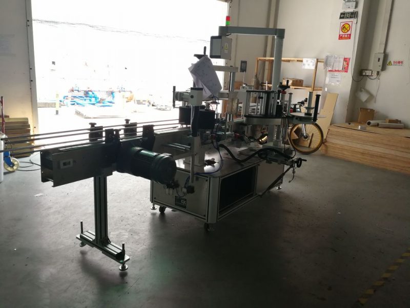 China Mașină de etichetare sensibilă la presiune a sticlei plate o parte sau două fețe furnizor