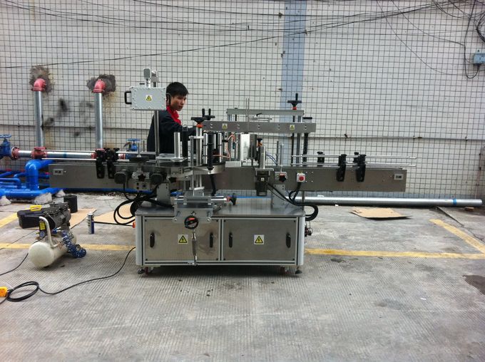 Mașină de etichetare a sticlelor rotunde adezive automate complete pentru sticlele pentru animale de companie din față și din spate